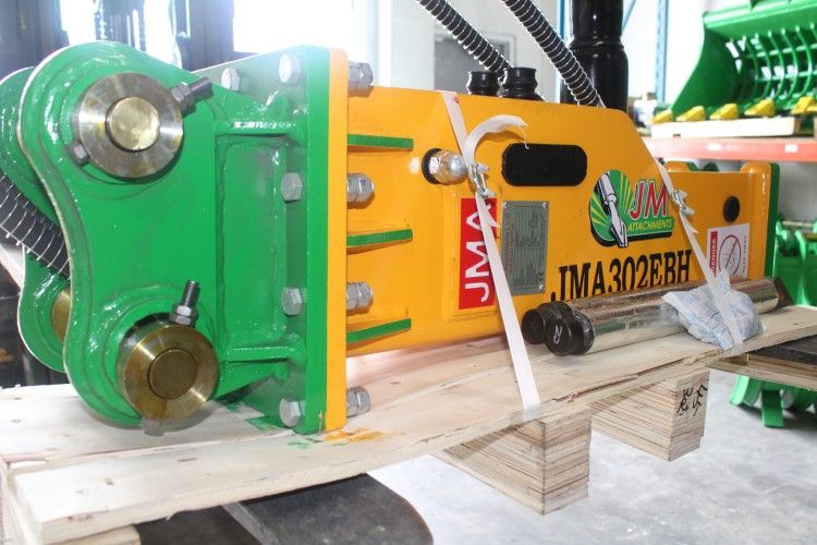  Hydraulic Hammer Breaker for Caterpillar CAT302 or Simillar Machines. 
