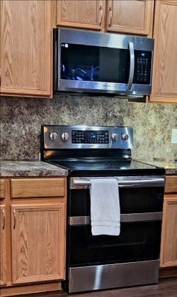 Samsung set like new!