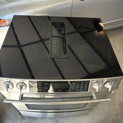 JennAir Rise Electric Slide-In Oven