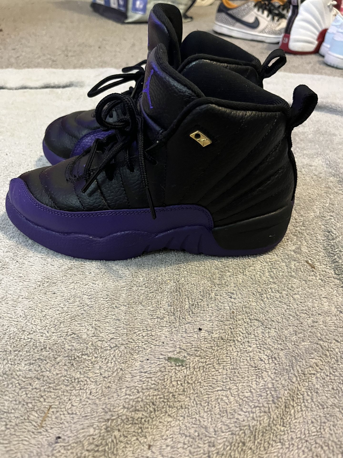 Size 2Y Boys Jordan 12 Retro Field Purple 