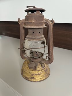 Antique Kerosene Lamp