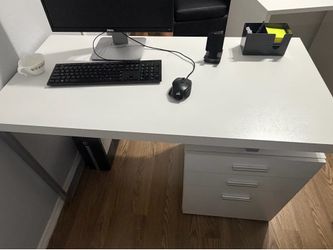 White desk with drawer
