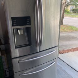 Samsung Refrigerator French Door  $300 