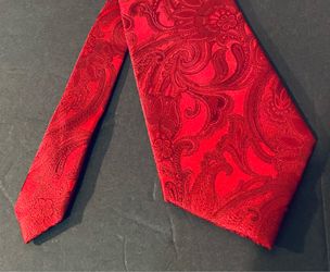 President DONALD J TRUMP Signature Collection Red On Red Paisley Necktie Tie