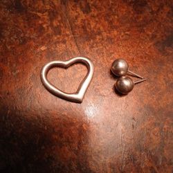 Heart Pendant And Plain 925 Silver Ball Earrings