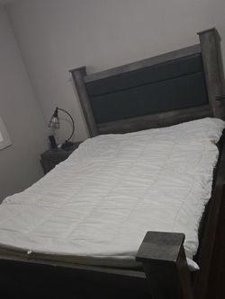 Queen Bedroom set