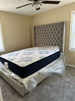 Queen size bed set