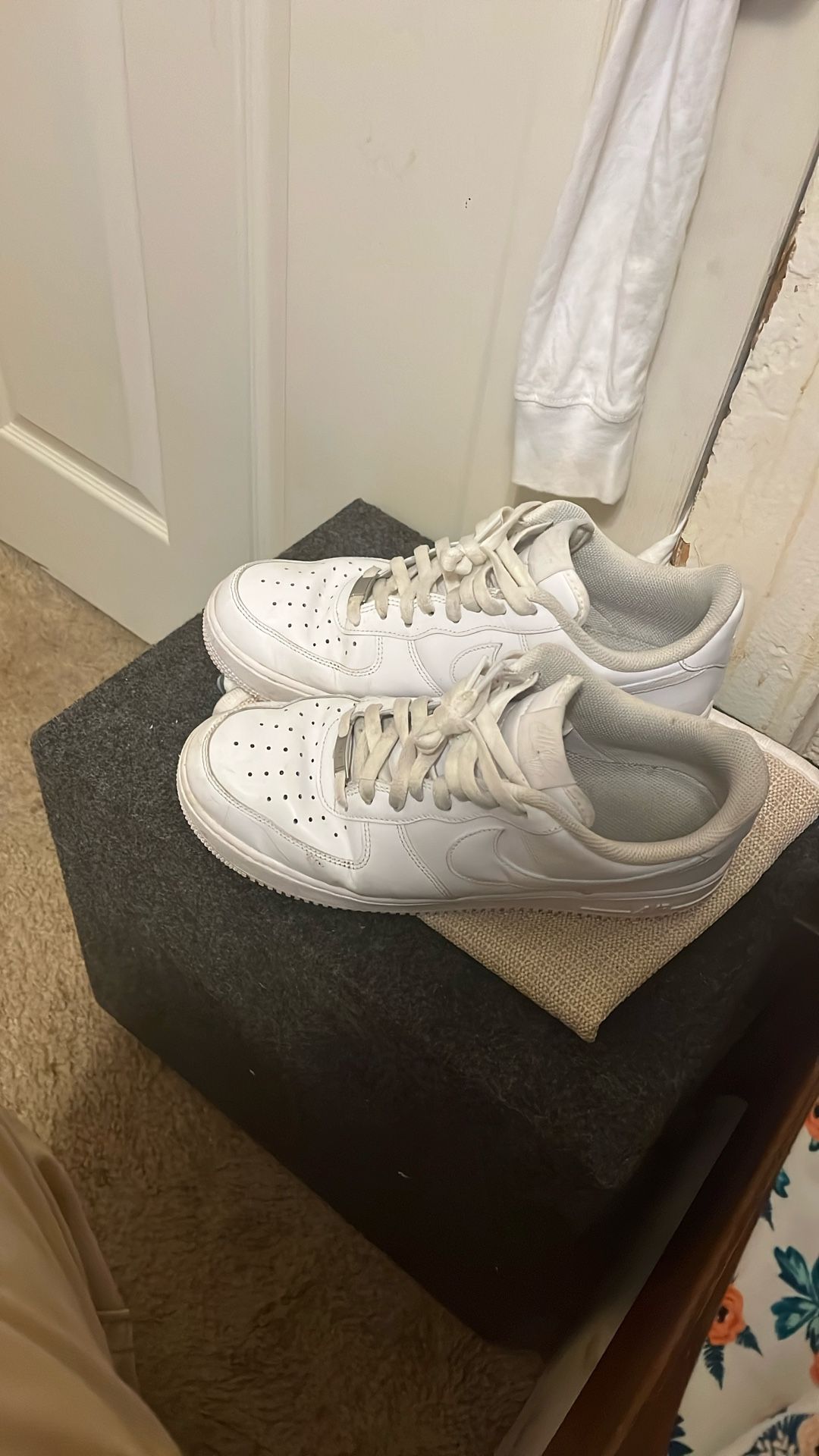FREE NIKE SHOES