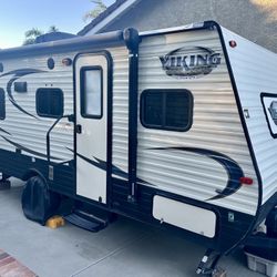 2018 Forest River Viking 17RD