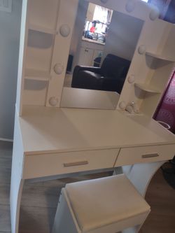 Mueble de maquillaje