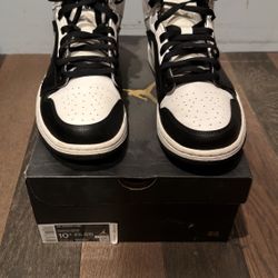 Nike Jordan 1 Men Shoe
