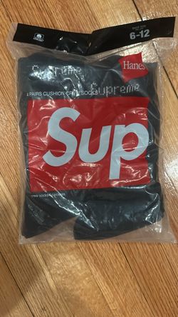 Supreme x Hanes Cushion Crew Socks 4-Pack