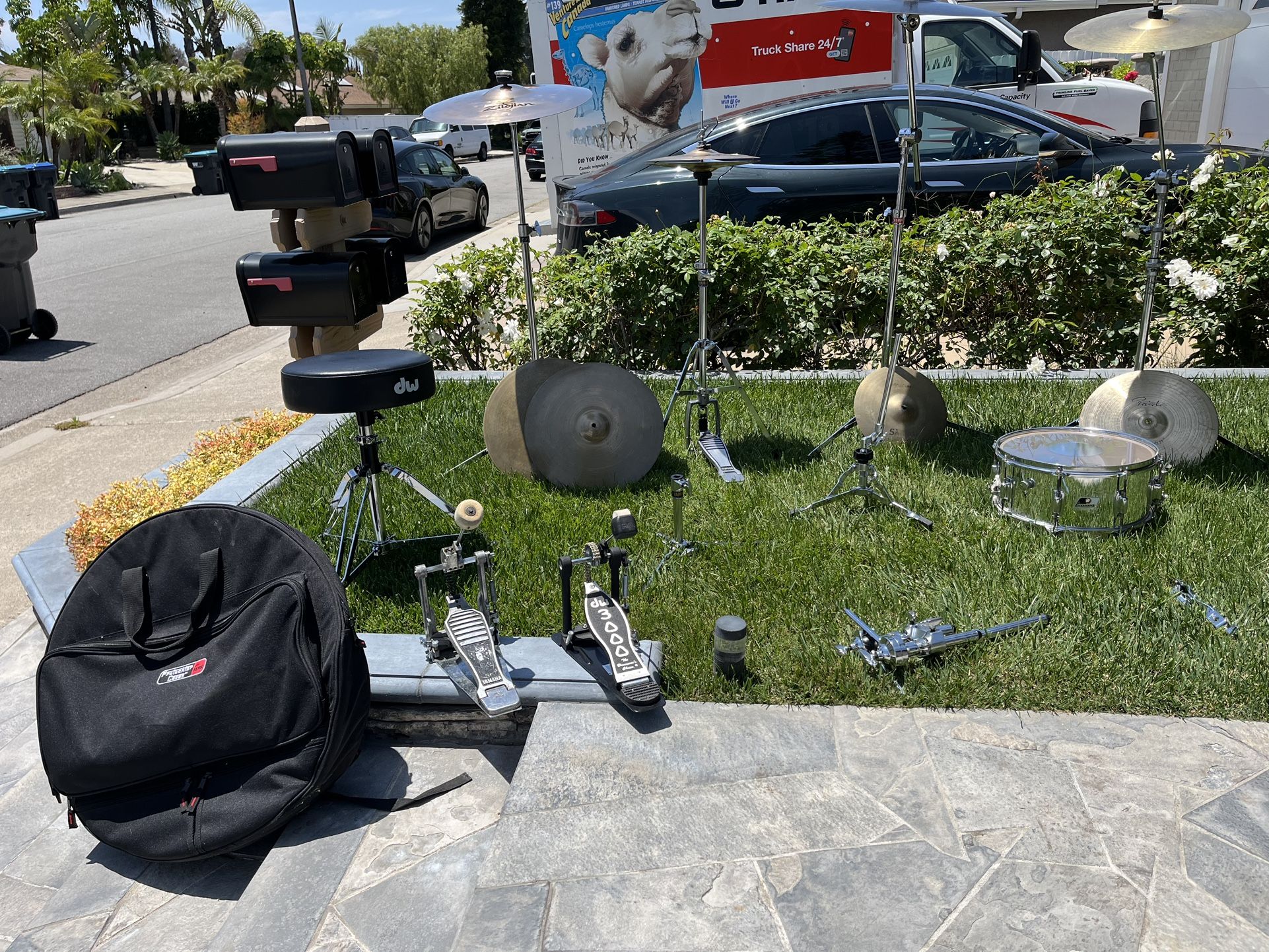 Cymbals And Stands Bass Drum Pedals