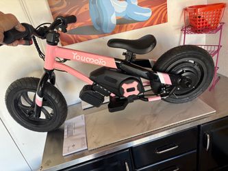 Battery operated small bike read description please