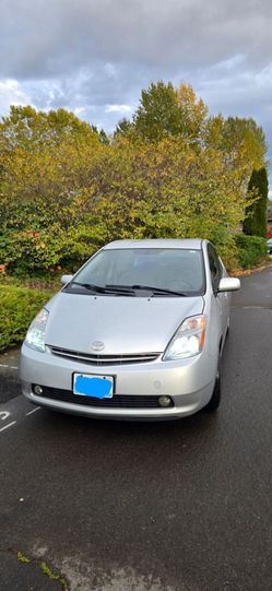 Toyota Prius generation 2 2006
Low mileage 66700 (clean Title) Cash Only (No trade)