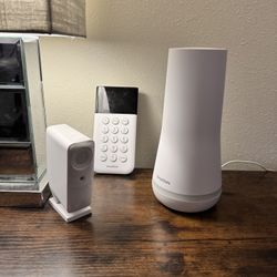 Simply Safe Base, Keypad, And Wireless Indoor Camera