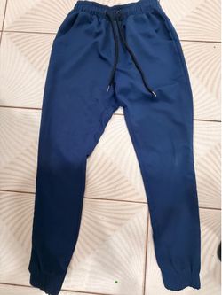 Pantalón azul oscuro