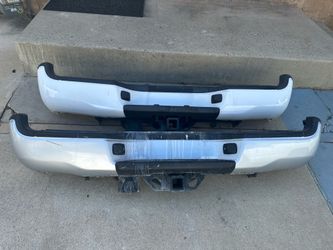 2010. Toyota tacoma.   Rear. Bumper.