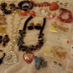 jewelry, deodorant, bath and shower gel, bows and hair clippers
