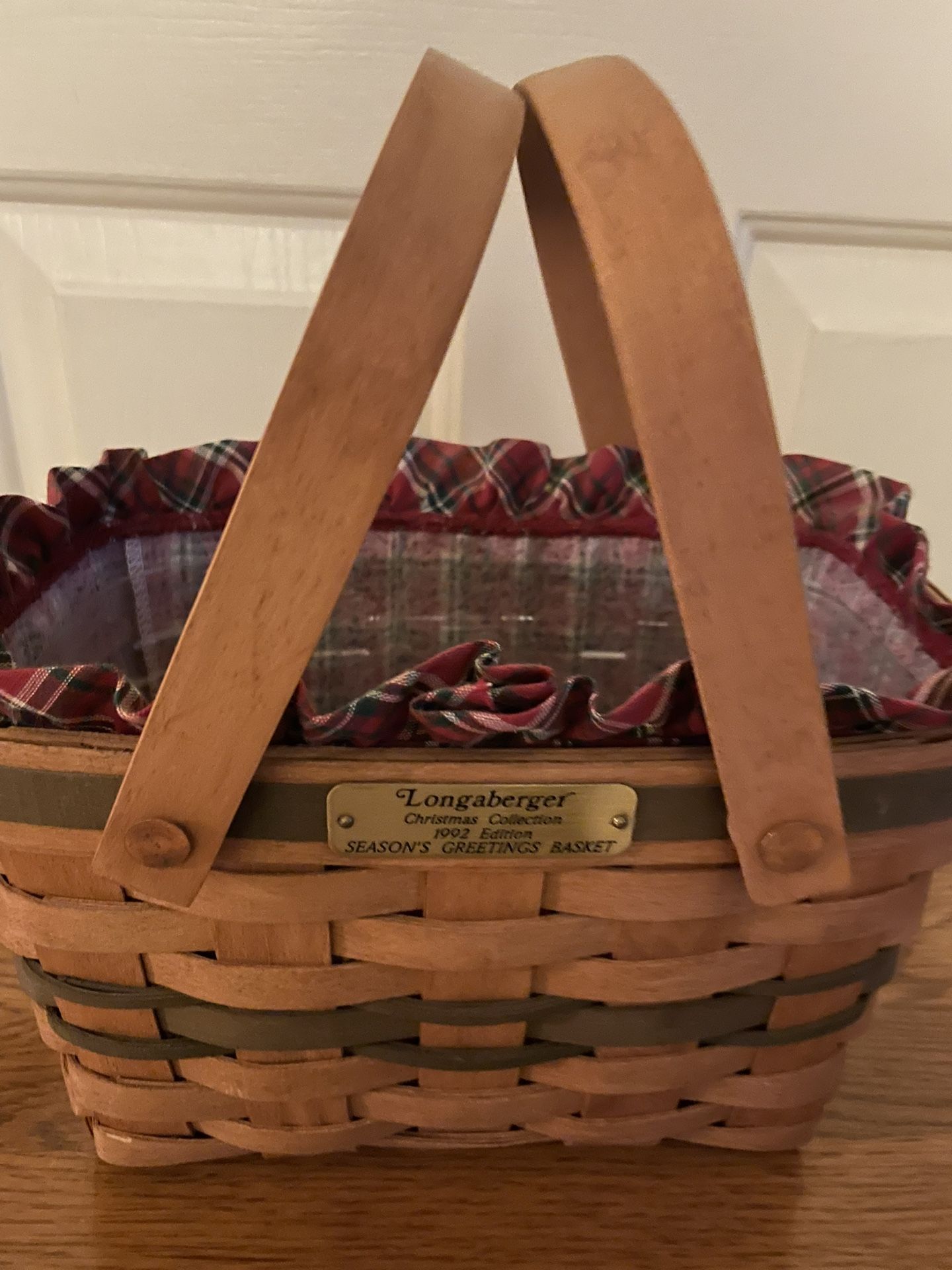 Rare 1992 Limited Christmas Longaberger Basket, Plastic liner, and cloth liner