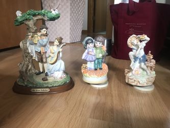 Trinkets and statues