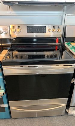 New scratch and dent Kenmore elite induction stainless steel range 1 year warranty