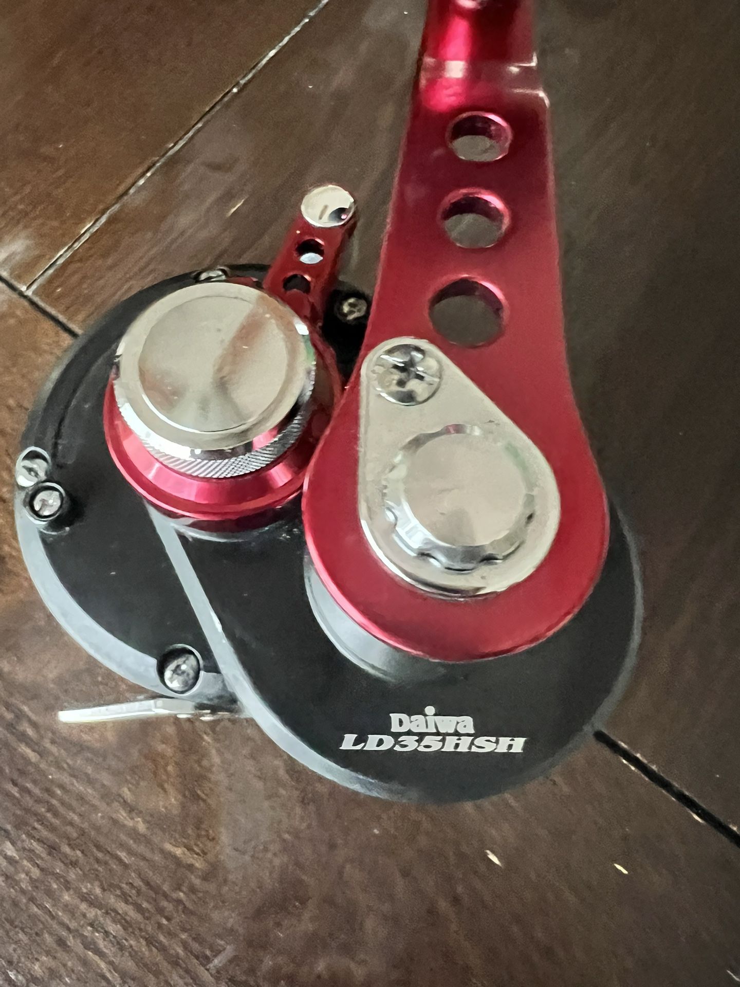 Daiwa Saltist LD35HSH Reel for Sale in Oceanside, CA - OfferUp
