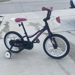  Two girls’ bikes for sale – both in very good condition!