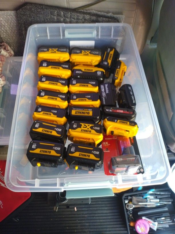 Batterys Bundle