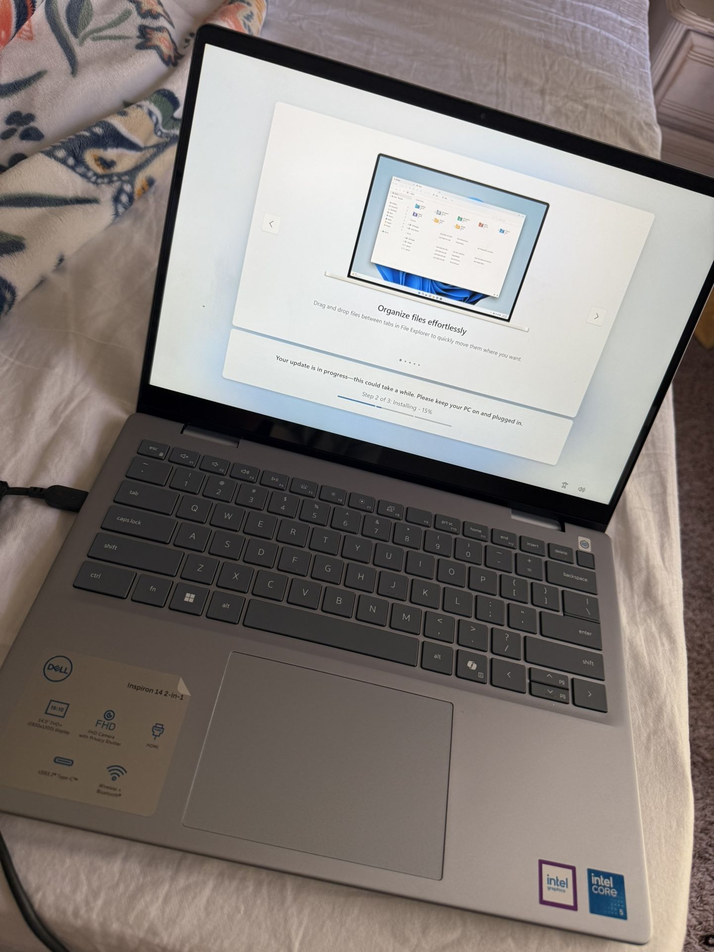 LAPTOP Dell Inspiron 2 In 1(model 7440) 2023