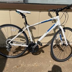 Minty Medium Insight Hybrid Bike By Diamondback 