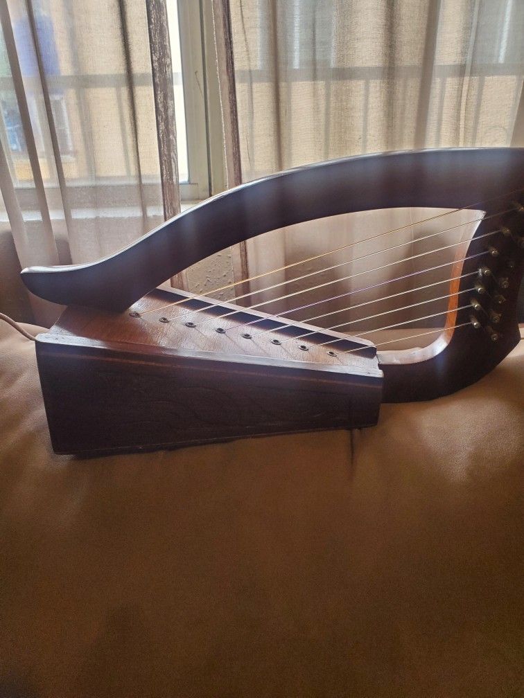 $100 Lyre Hand Made Rose Wood Harp Irish