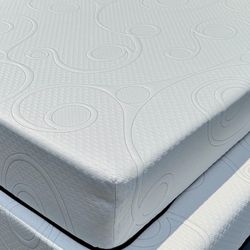 Memory Foam Gel Mattress And Box Springs 