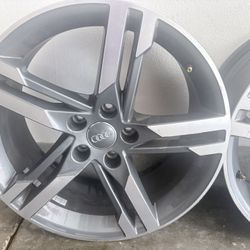 Audi OEM 4 Rims With 2 Tires. 245-40/ZR18