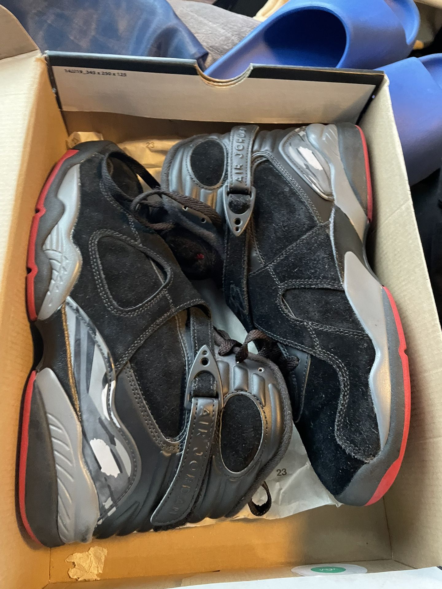 Jordan 8 Retro “Bred”