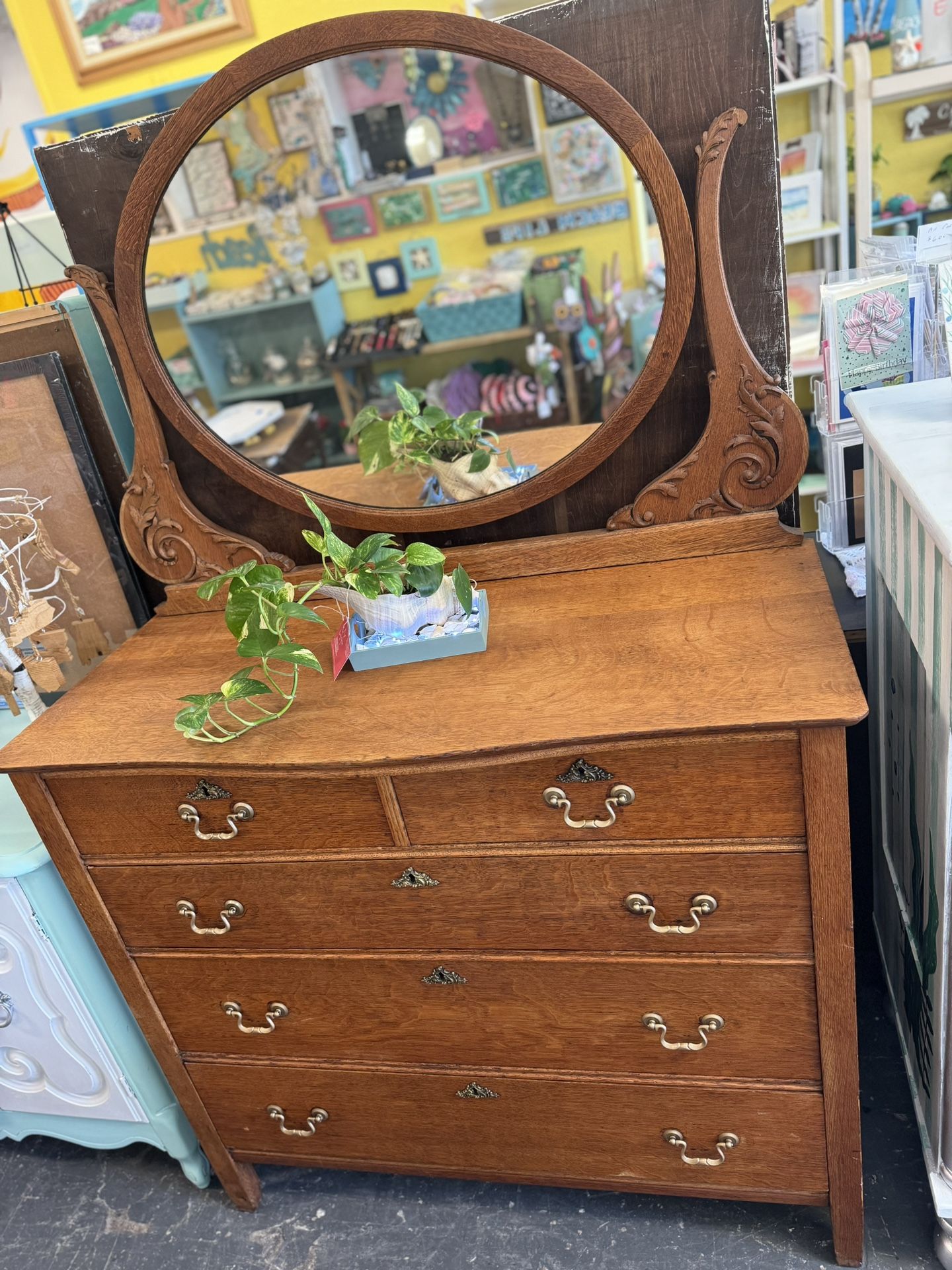 Vintage Tiger Oak Dresser 20x40x38H + Mirror 30" 