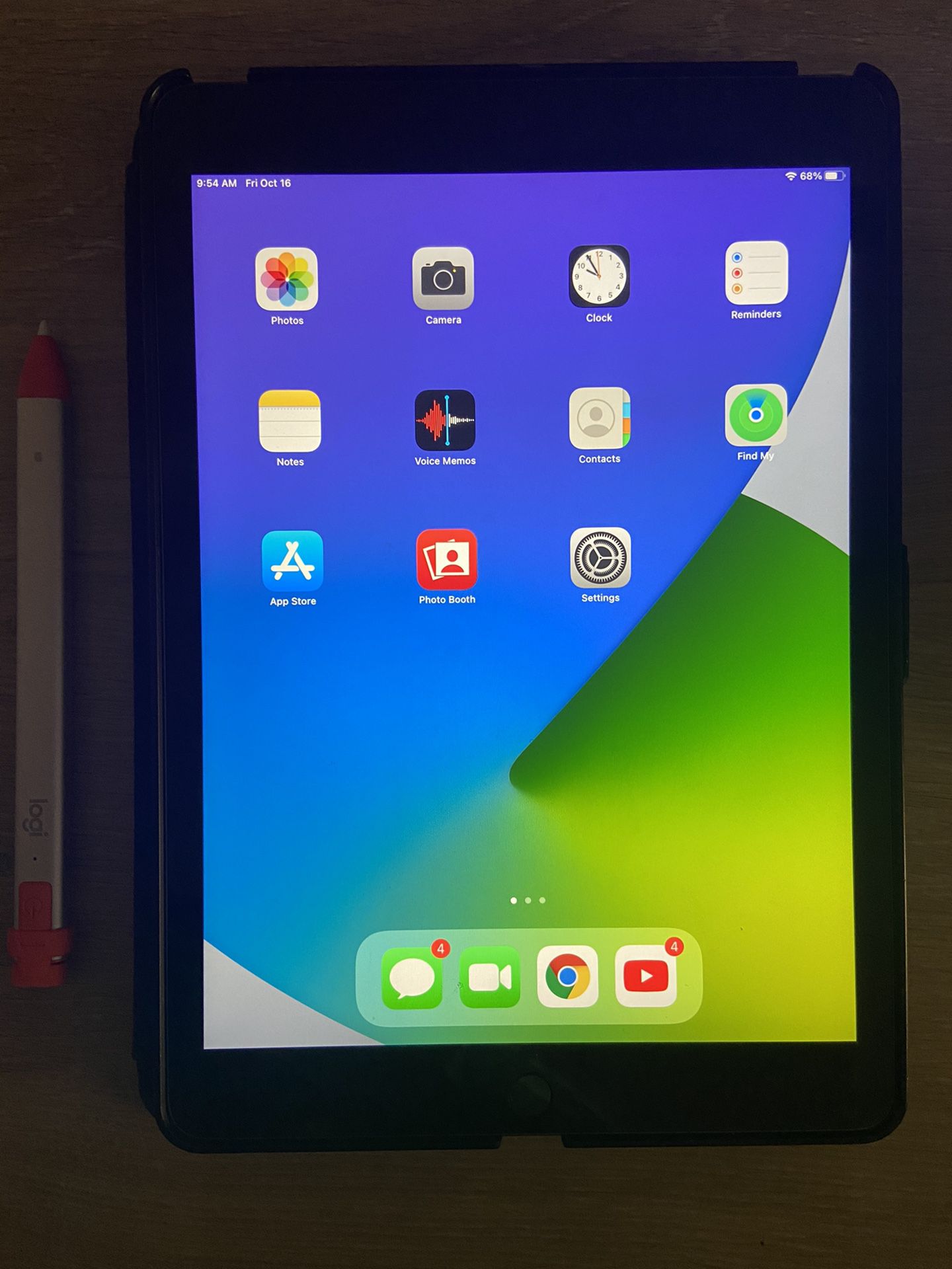 iPad 7th Generation with case and logitech crayon