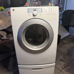 Kenmore Dryer . For Parts Or Repair 