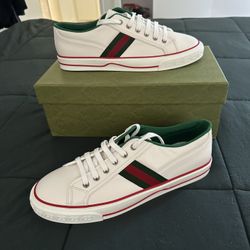 Authentic Gucci 1977 Low Top Sneakers Men’s 