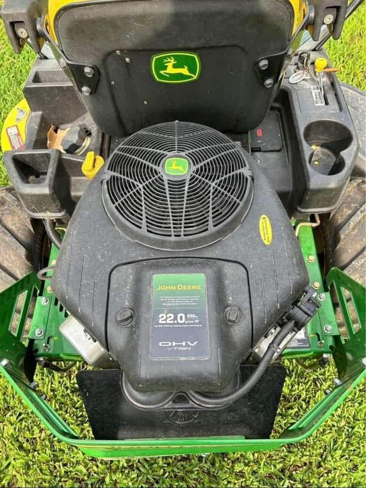 John Deere Z255