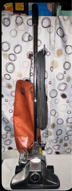 ROYAL M1028Z ALL-METAL COMMERCIAL UPRIGHT VACUUM