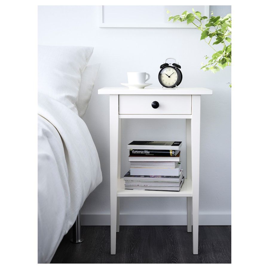 2 Simple White Nightstands