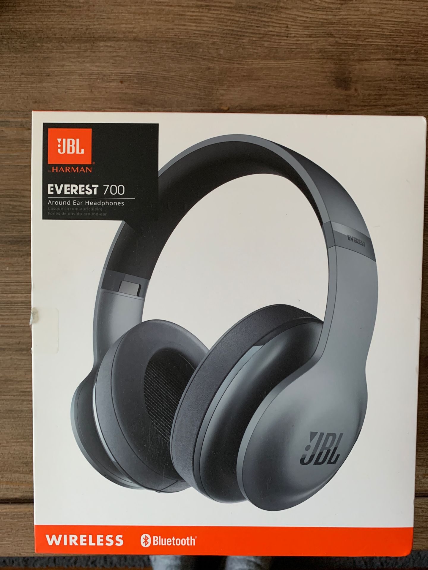 JBL Everest 700