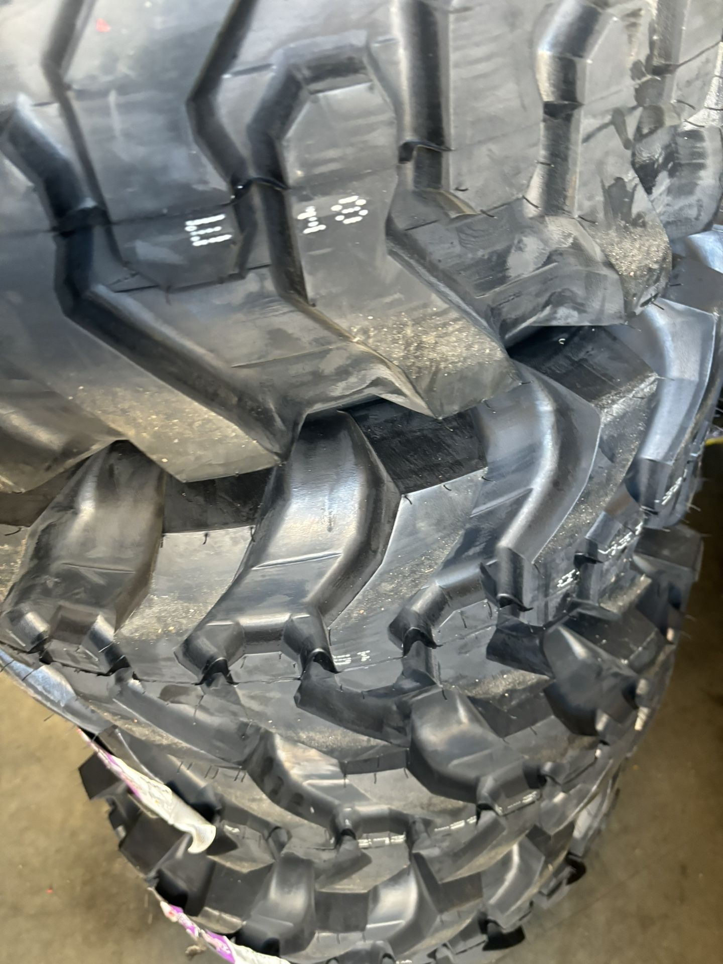 4x 10x16.5 Bobcat Tire $585