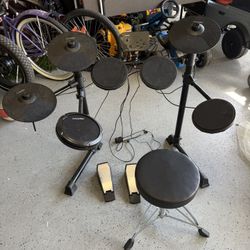 Electronic Drum Set