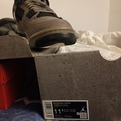 Deadstock Jordan 4s Stone Color Men Sz 11.5