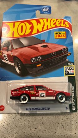 Hot Wheels Alfa Romeo GTV6 3.0 Retro Racers