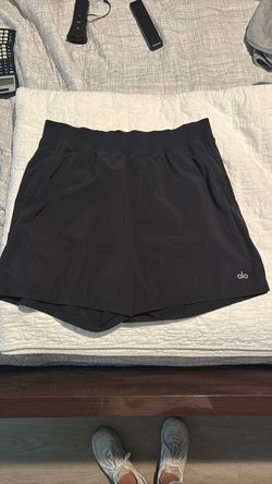 Alo shorts like new