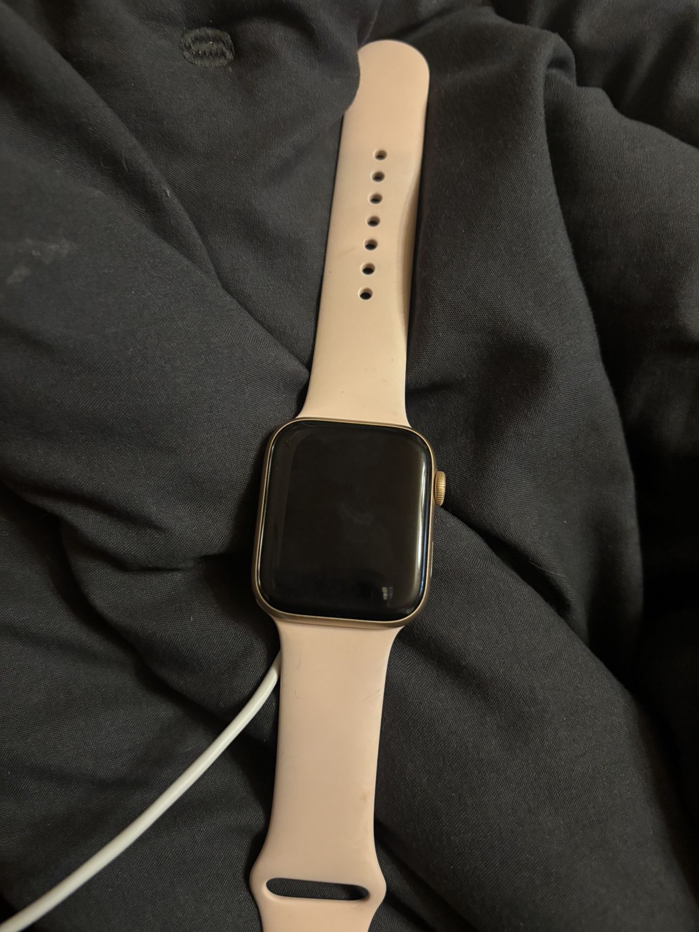 Rose Gold Apple Watch