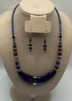 Sedona Arts Center Purple Glass Necklace and Earrings